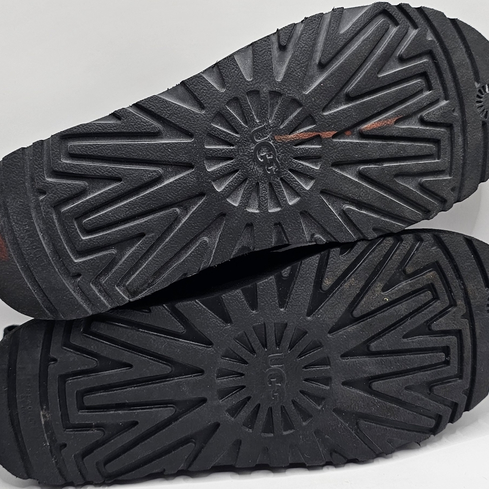 Ugg Neumel - image 5